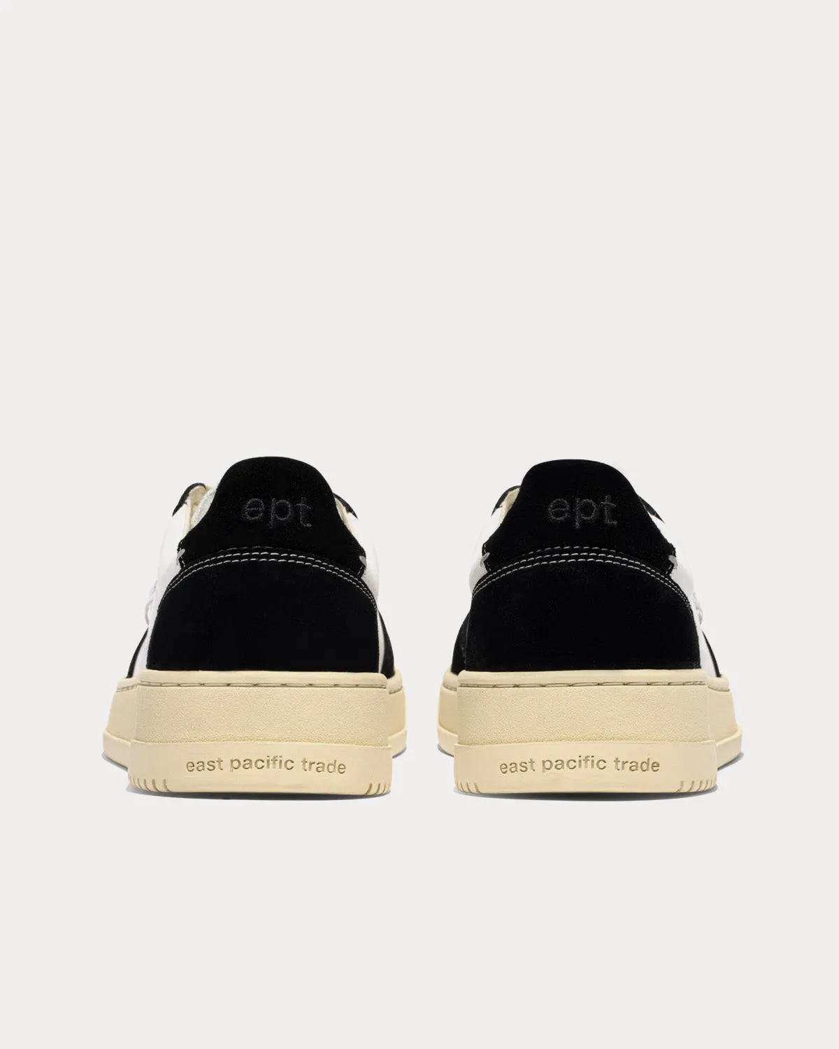 Court Black / White Low Top Sneakers