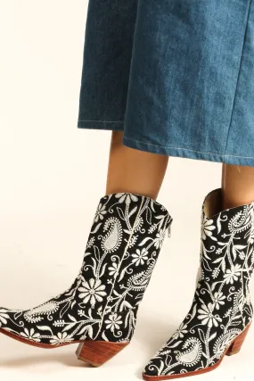 EMBROIDERED WESTERN BOOTS ELLEN